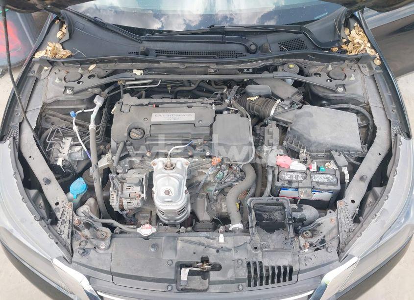 Photo 10 of 2015 Honda Accord EX (VIN 1HGCR2F74FA178212)