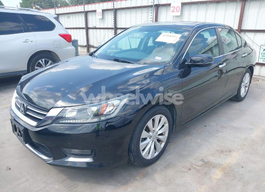 Photo 2 of 2015 Honda Accord EX (VIN 1HGCR2F74FA178212)