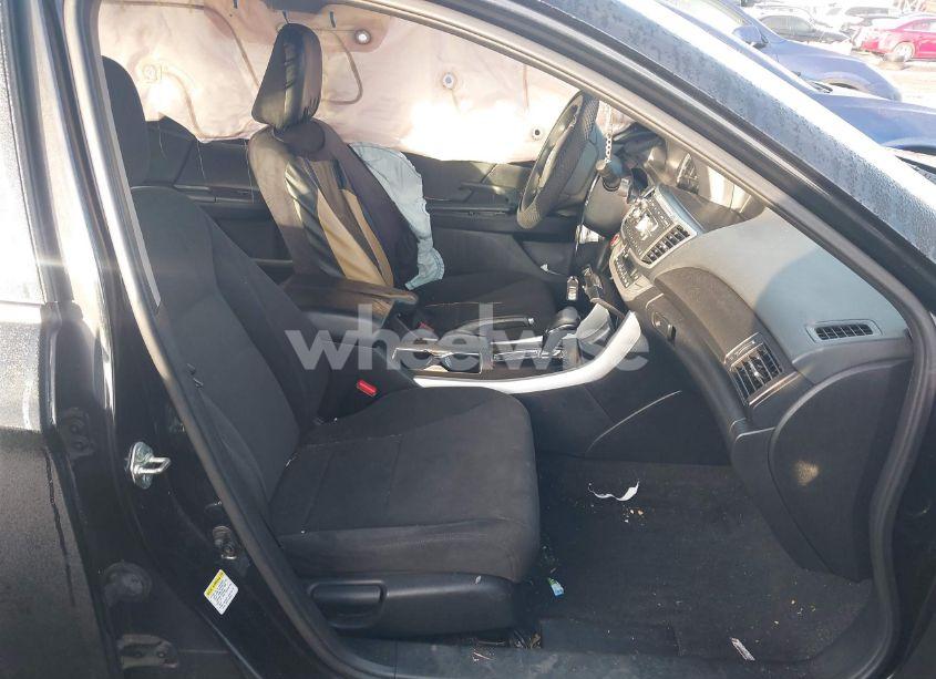 Photo 5 of 2015 Honda Accord EX (VIN 1HGCR2F74FA213850)