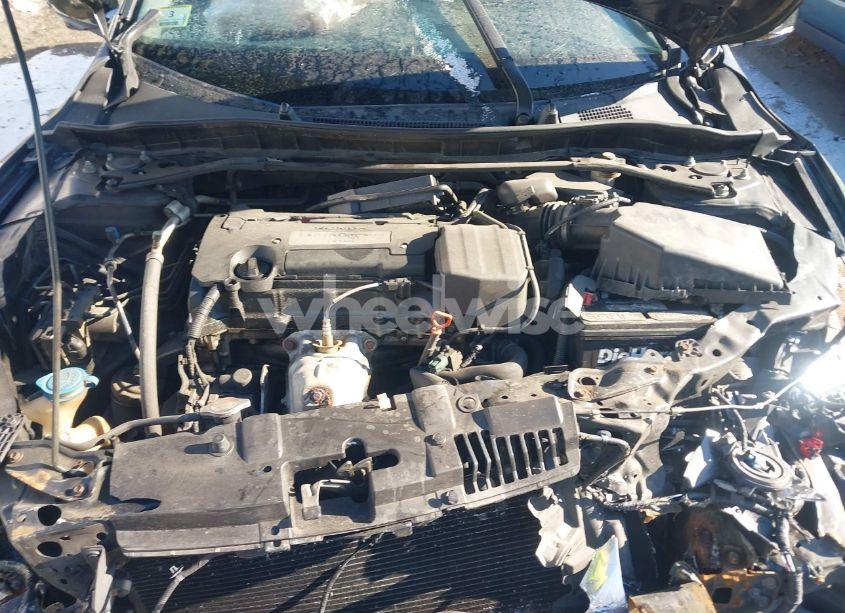 Photo 10 of 2015 Honda Accord EX (VIN 1HGCR2F74FA219213)