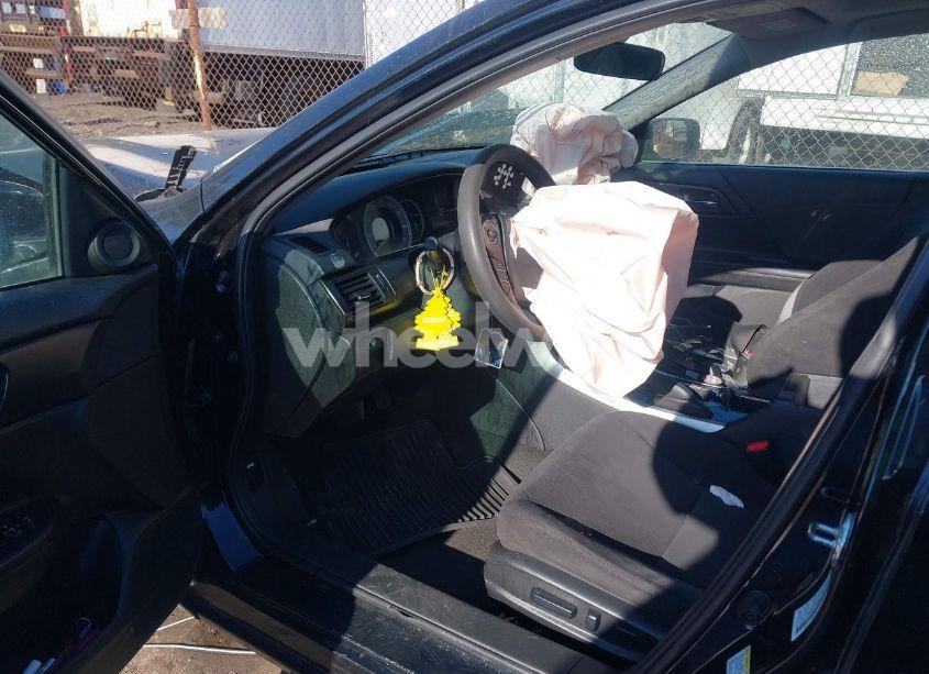 Photo 5 of 2015 Honda Accord EX (VIN 1HGCR2F74FA219213)