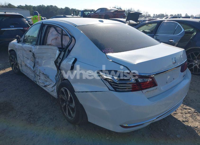 Photo 3 of 2016 Honda Accord EX (VIN 1HGCR2F74GA154932)