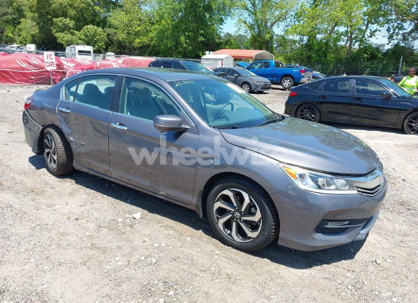 2017 Honda Accord EX (VIN 1HGCR2F74HA002361) main photo