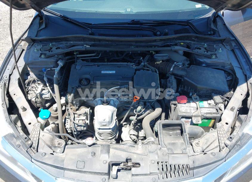 Photo 10 of 2017 Honda Accord EX (VIN 1HGCR2F74HA002361)