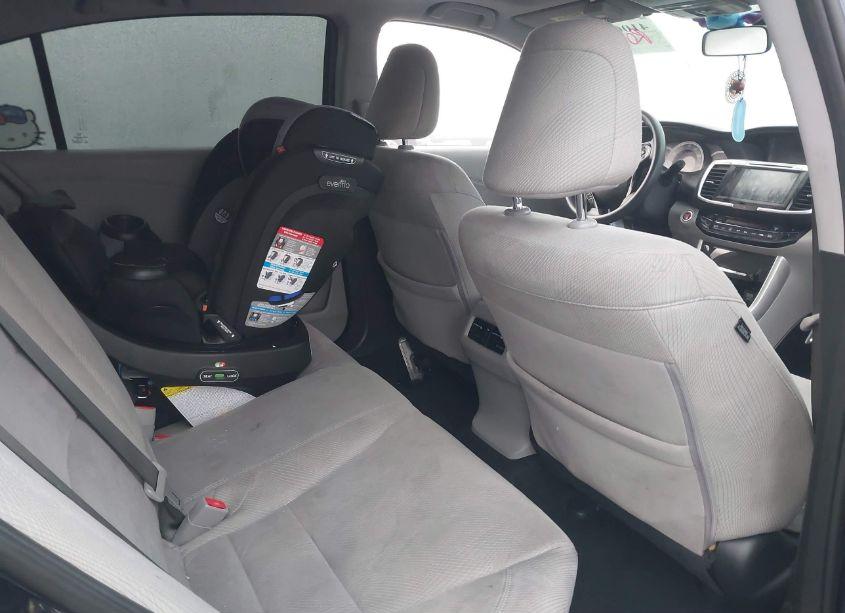 Photo 8 of 2017 Honda Accord EX (VIN 1HGCR2F74HA012081)