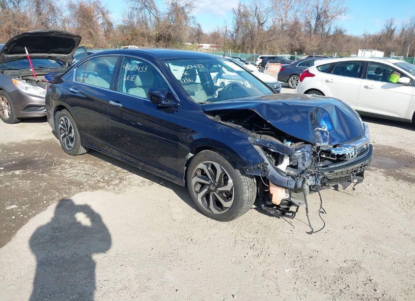 2017 Honda Accord EX (VIN 1HGCR2F74HA072944) main photo