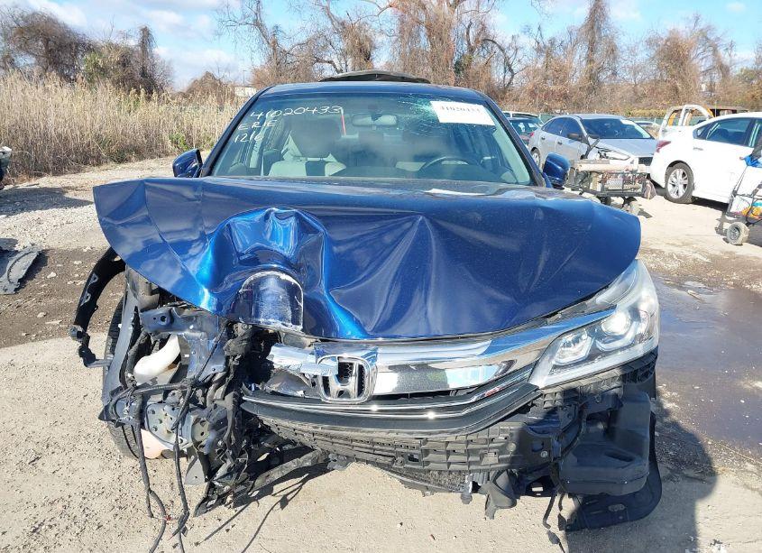 Photo 13 of 2017 Honda Accord EX (VIN 1HGCR2F74HA072944)