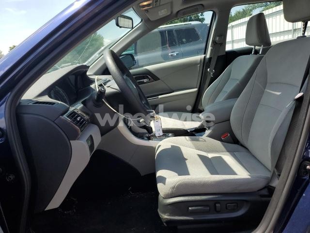 Photo 8 of 2017 HONDA ACCORD EX N/A (VIN 1HGCR2F74HA110799)