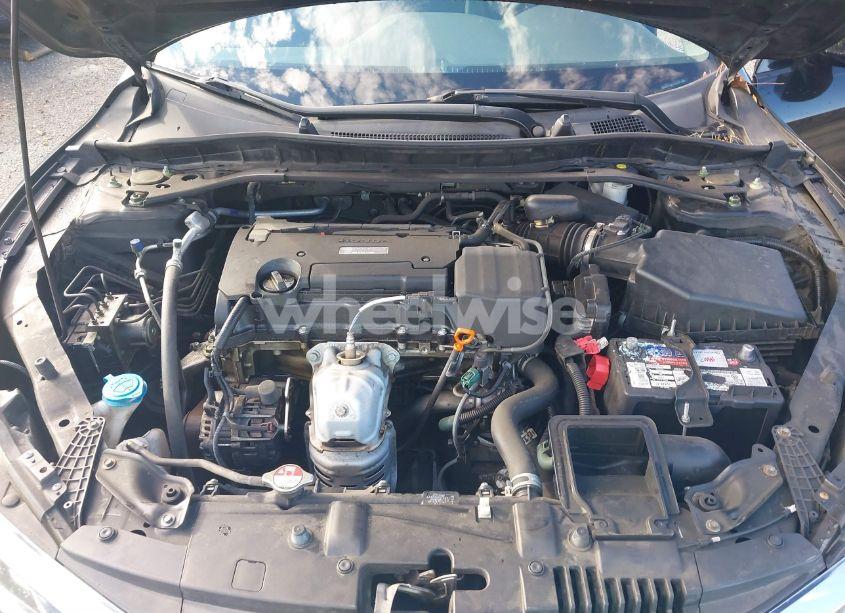 Photo 10 of 2017 Honda Accord EX (VIN 1HGCR2F74HA152180)