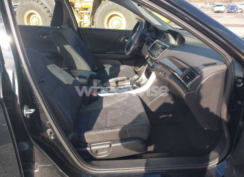 Photo 5 of 2017 Honda Accord EX (VIN 1HGCR2F74HA152180)