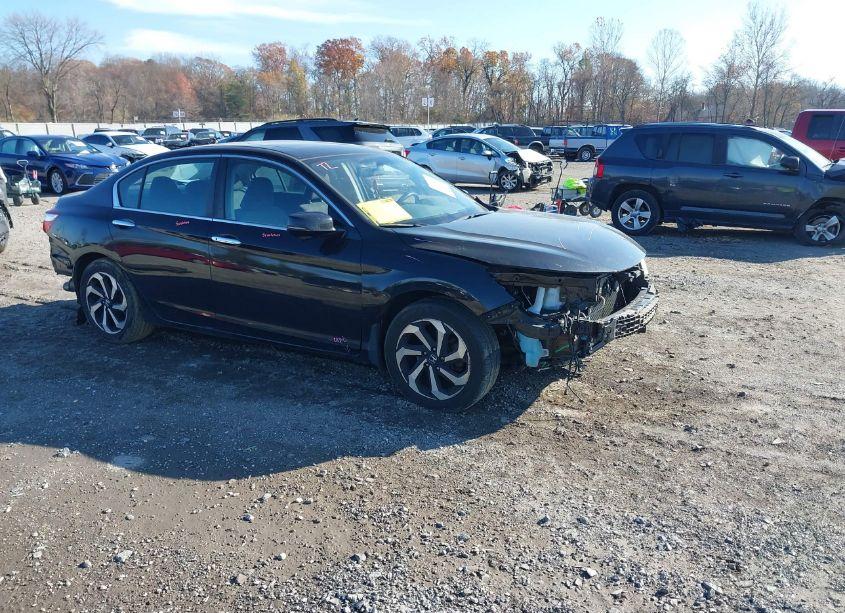 2017 Honda Accord EX (VIN 1HGCR2F74HA237326) main photo