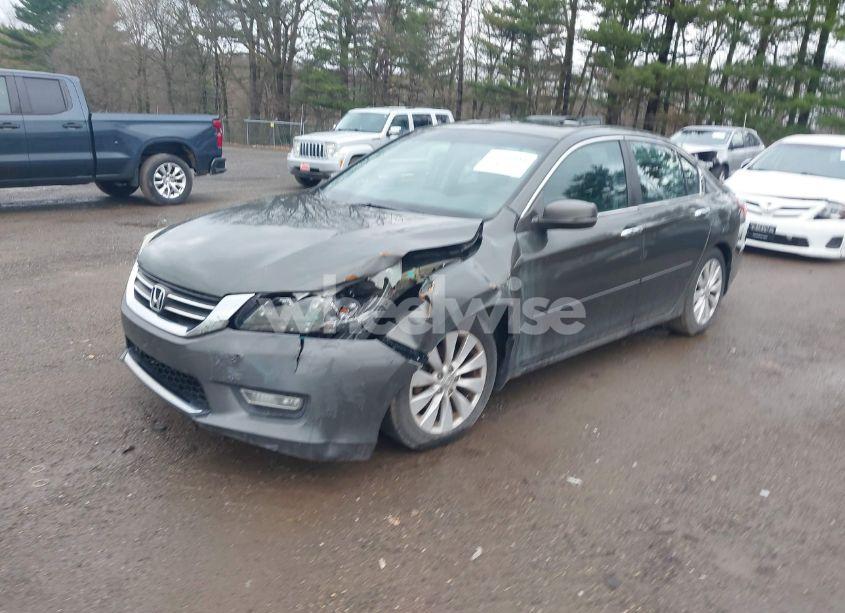 Photo 2 of 2013 Honda Accord EX (VIN 1HGCR2F75DA039879)