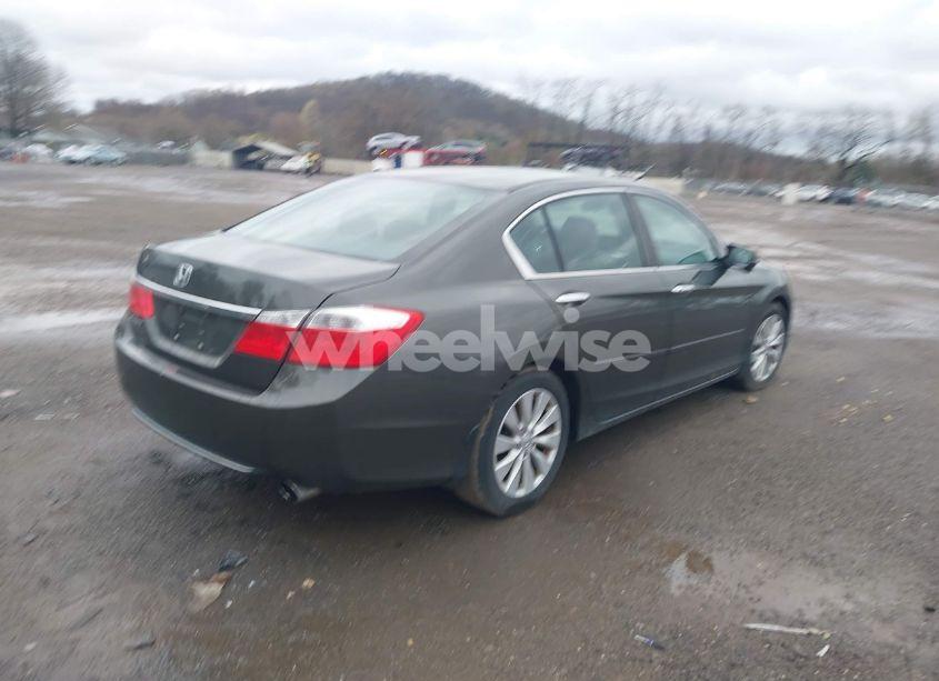 Photo 4 of 2013 Honda Accord EX (VIN 1HGCR2F75DA039879)