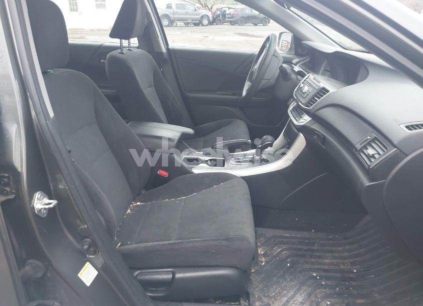 Photo 5 of 2013 Honda Accord EX (VIN 1HGCR2F75DA039879)