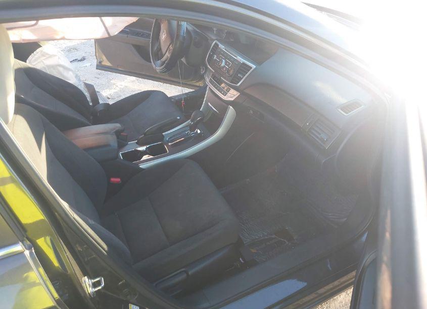 Photo 5 of 2013 Honda Accord EX (VIN 1HGCR2F75DA084434)