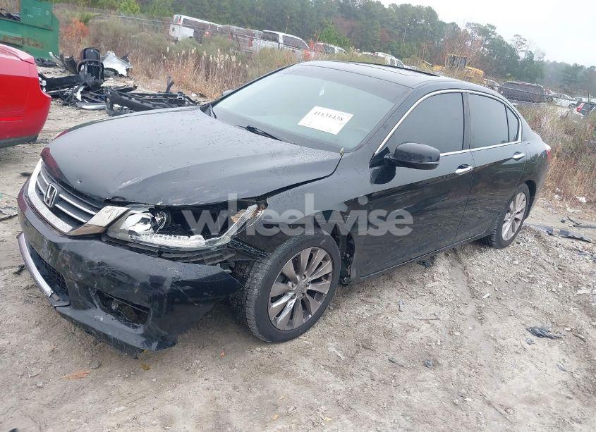 Photo 2 of 2013 Honda Accord EX (VIN 1HGCR2F75DA089049)