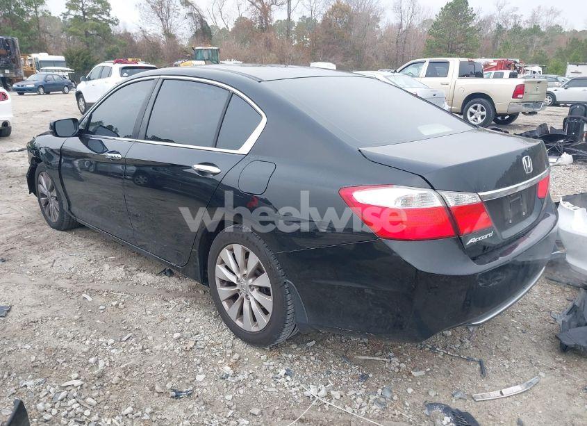 Photo 3 of 2013 Honda Accord EX (VIN 1HGCR2F75DA089049)