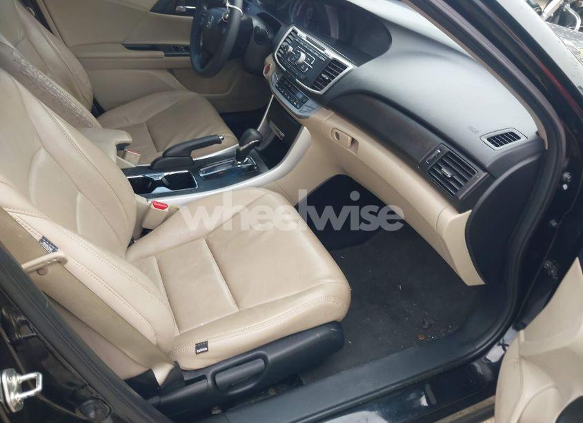 Photo 5 of 2013 Honda Accord EX (VIN 1HGCR2F75DA089049)