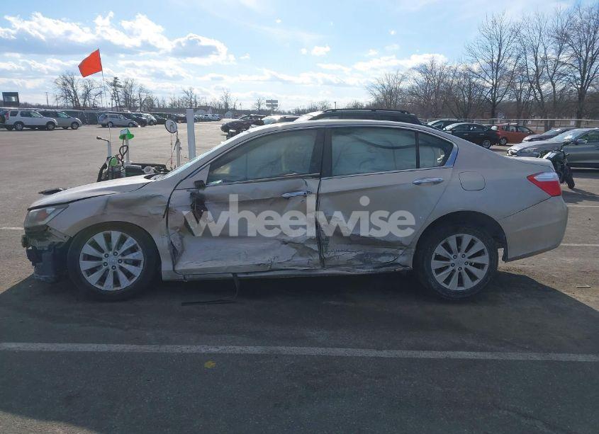 Photo 13 of 2013 Honda Accord EX (VIN 1HGCR2F75DA106867)