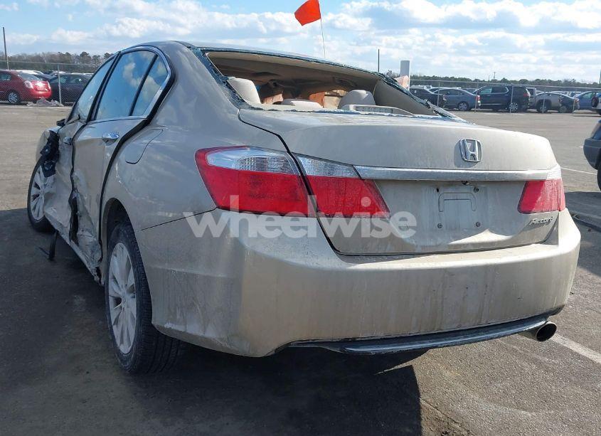 Photo 3 of 2013 Honda Accord EX (VIN 1HGCR2F75DA106867)