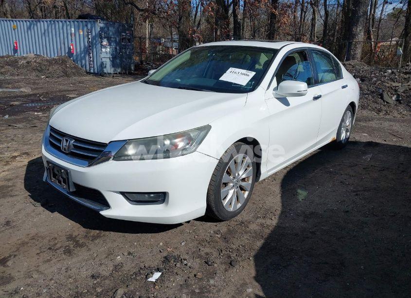 Photo 2 of 2014 Honda Accord EX (VIN 1HGCR2F75EA024185)