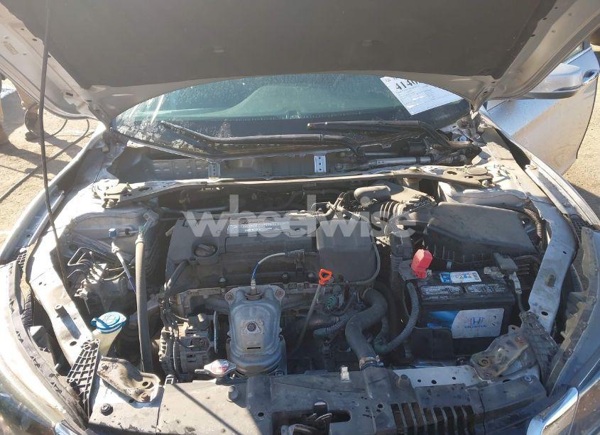Photo 10 of 2014 Honda Accord EX (VIN 1HGCR2F75EA123637)