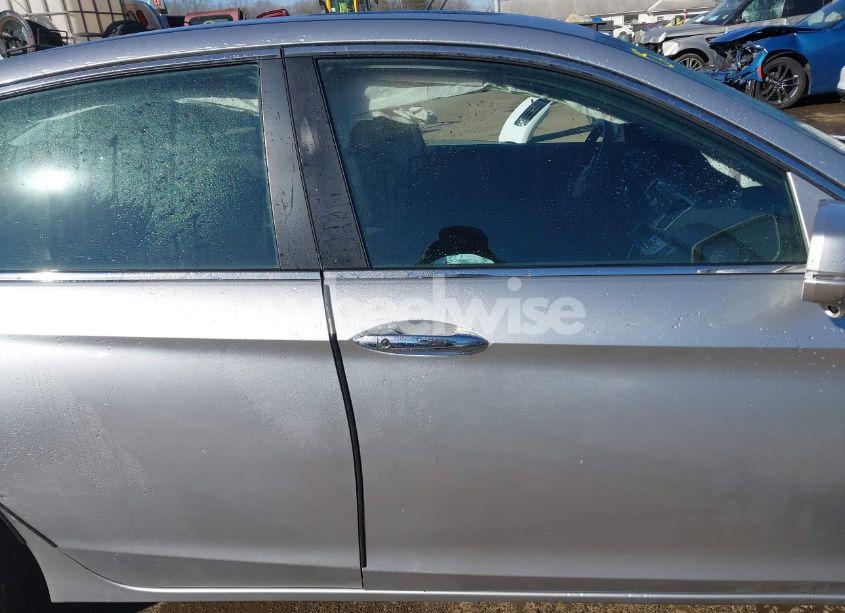 Photo 13 of 2014 Honda Accord EX (VIN 1HGCR2F75EA123637)