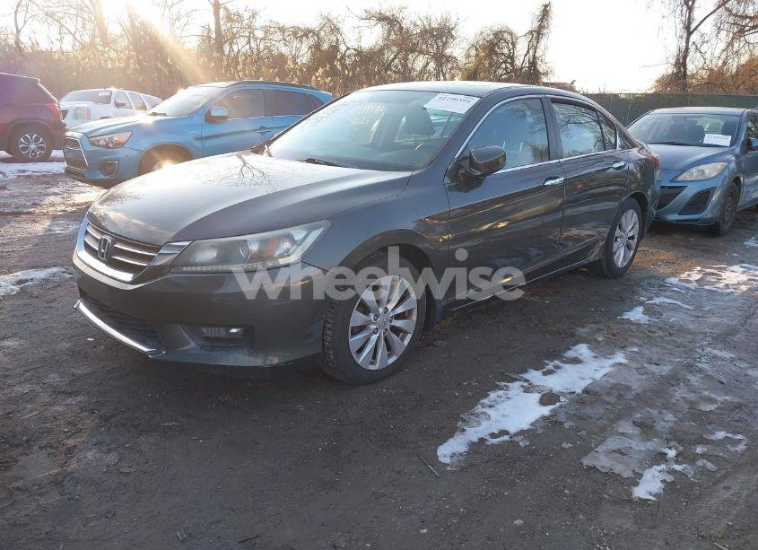 Photo 2 of 2014 Honda Accord EX (VIN 1HGCR2F75EA129969)
