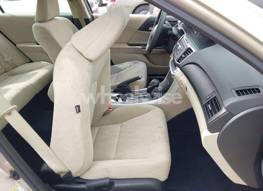 Photo 5 of 2014 Honda Accord EX (VIN 1HGCR2F75EA245270)