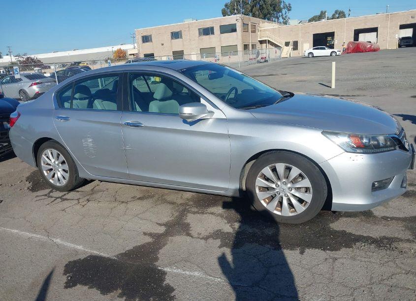 Photo 13 of 2014 Honda Accord EX (VIN 1HGCR2F75EA281783)