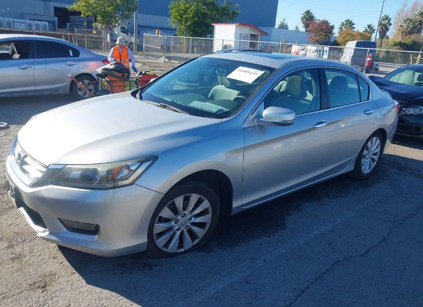 Photo 2 of 2014 Honda Accord EX (VIN 1HGCR2F75EA281783)