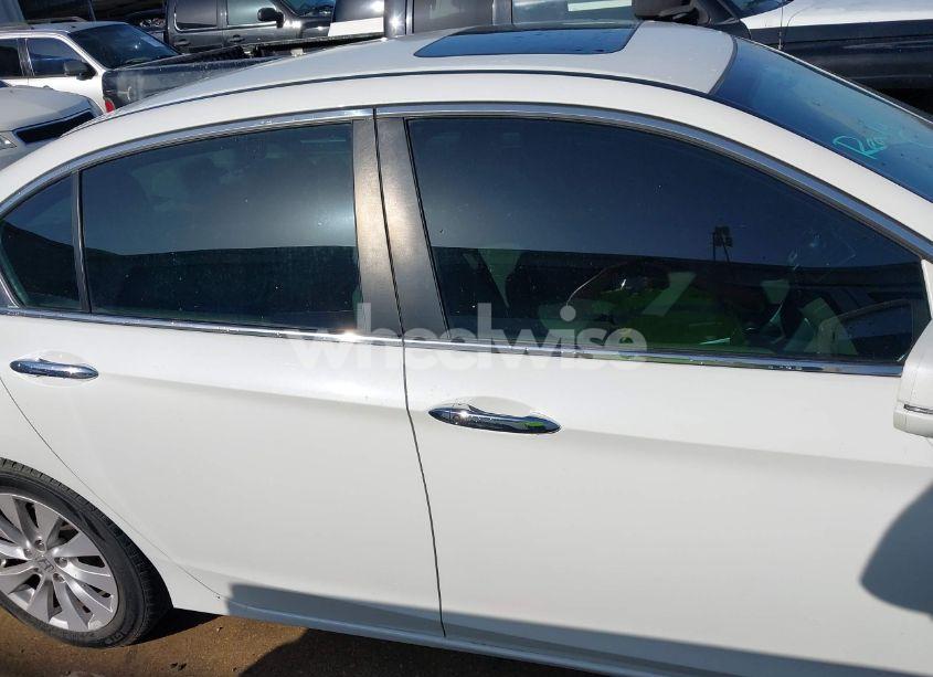 Photo 13 of 2014 Honda Accord EX (VIN 1HGCR2F75EA285316)