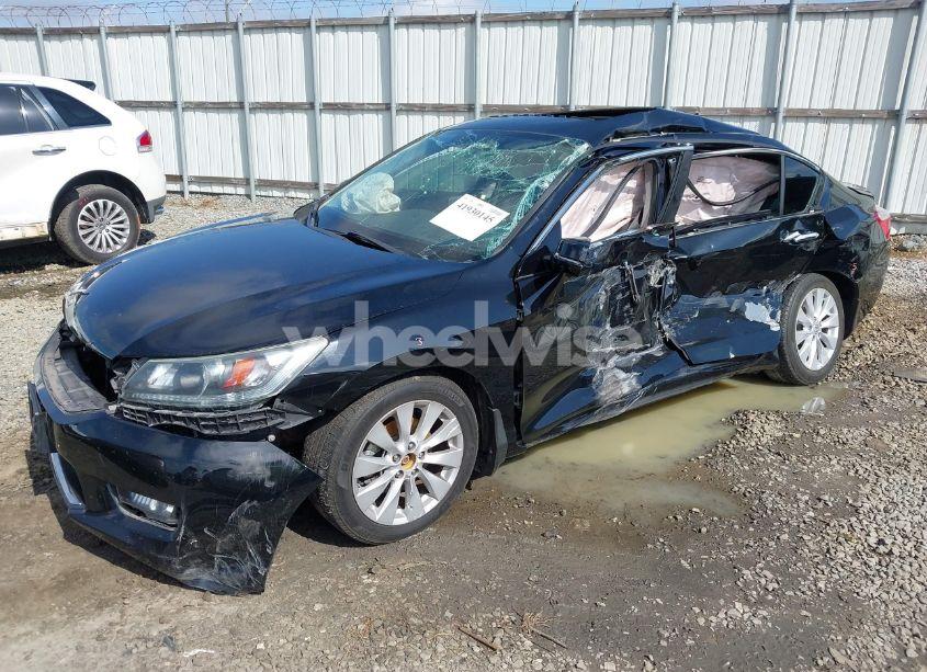 Photo 2 of 2014 Honda Accord EX (VIN 1HGCR2F75EA305385)