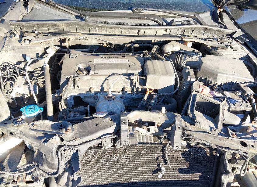 Photo 10 of 2015 Honda Accord EX (VIN 1HGCR2F75FA006738)