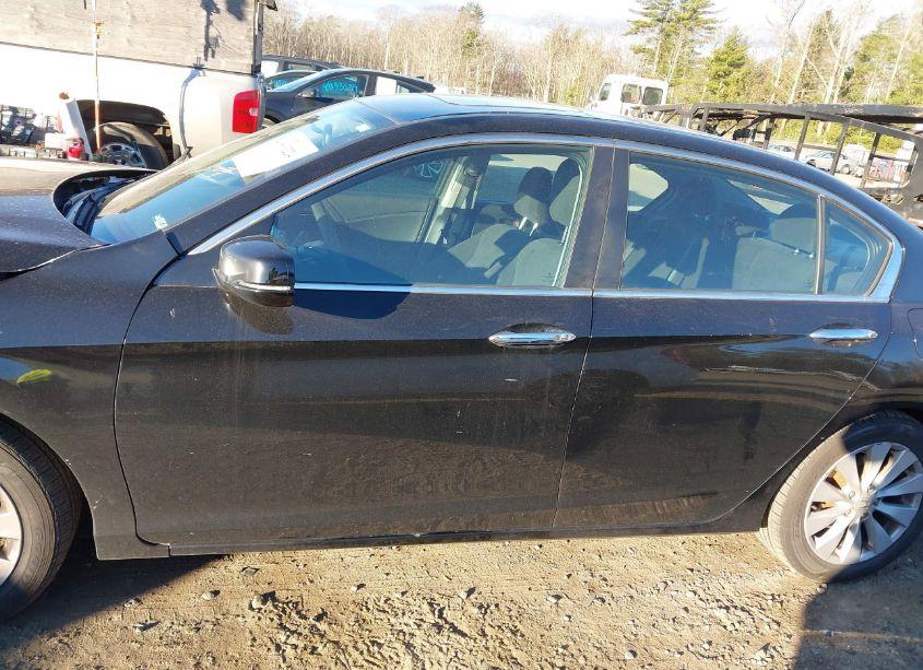 Photo 15 of 2015 Honda Accord EX (VIN 1HGCR2F75FA006738)