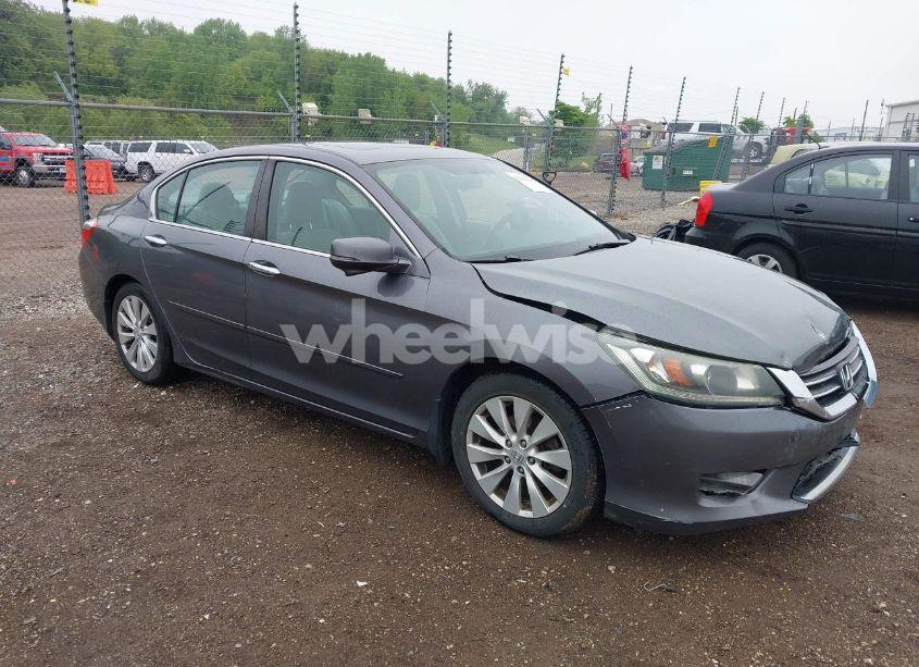 2015 Honda Accord EX (VIN 1HGCR2F75FA022227) main photo