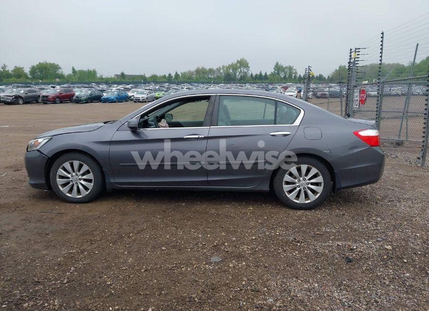 Photo 15 of 2015 Honda Accord EX (VIN 1HGCR2F75FA022227)