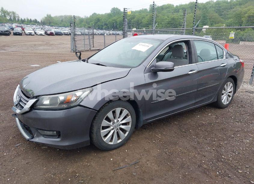 Photo 2 of 2015 Honda Accord EX (VIN 1HGCR2F75FA022227)