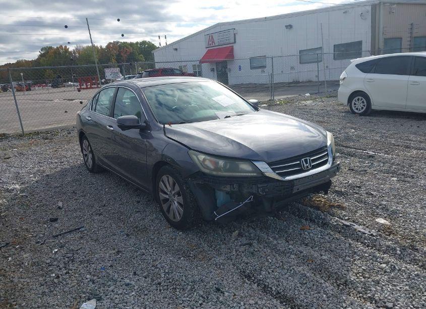 2015 Honda Accord EX (VIN 1HGCR2F75FA041117) main photo