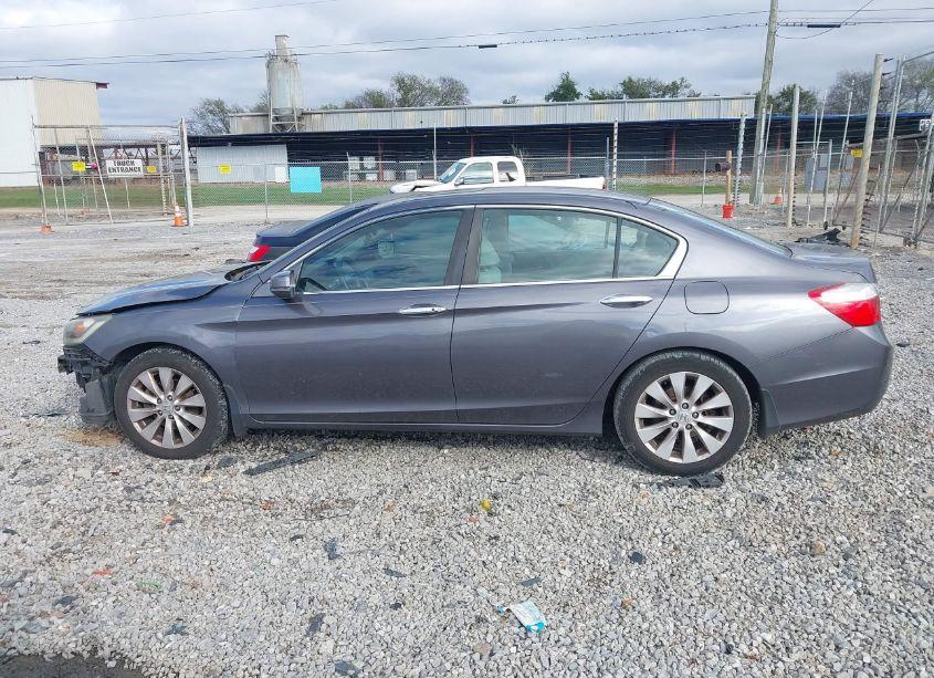 Photo 15 of 2015 Honda Accord EX (VIN 1HGCR2F75FA041117)