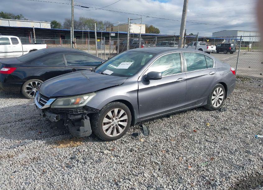 Photo 2 of 2015 Honda Accord EX (VIN 1HGCR2F75FA041117)