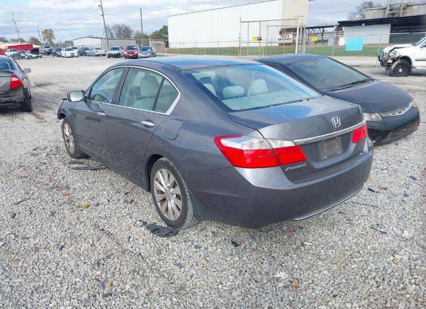 Photo 3 of 2015 Honda Accord EX (VIN 1HGCR2F75FA041117)