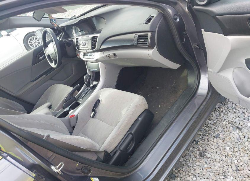Photo 5 of 2015 Honda Accord EX (VIN 1HGCR2F75FA041117)