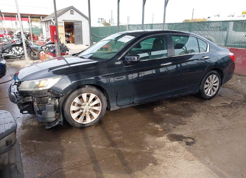 Photo 2 of 2015 Honda Accord EX (VIN 1HGCR2F75FA169938)