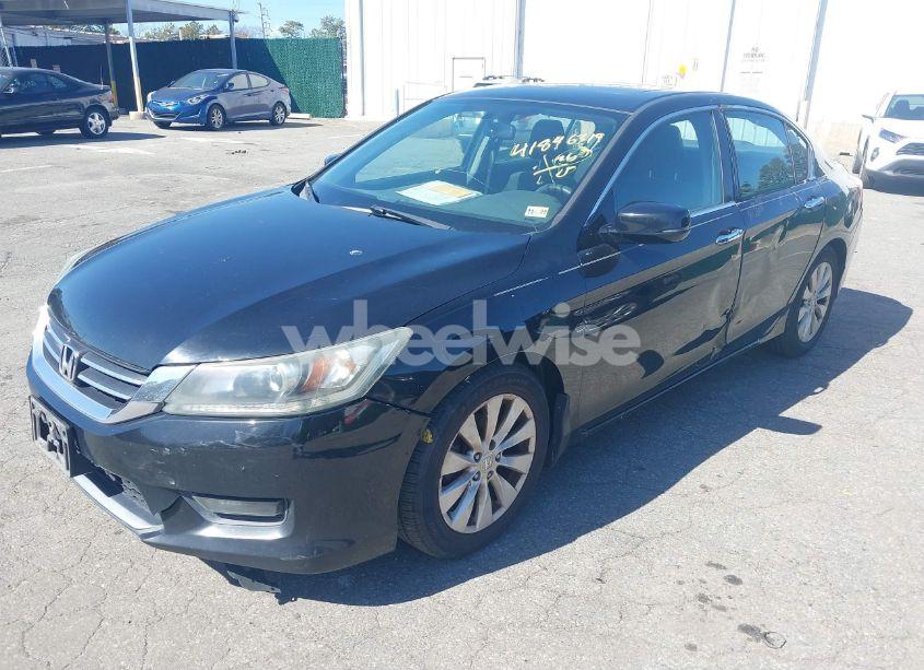 Photo 2 of 2015 Honda Accord EX (VIN 1HGCR2F75FA186903)