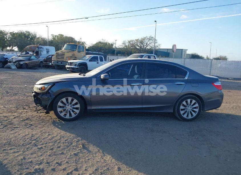 Photo 15 of 2015 Honda Accord EX (VIN 1HGCR2F75FA197514)