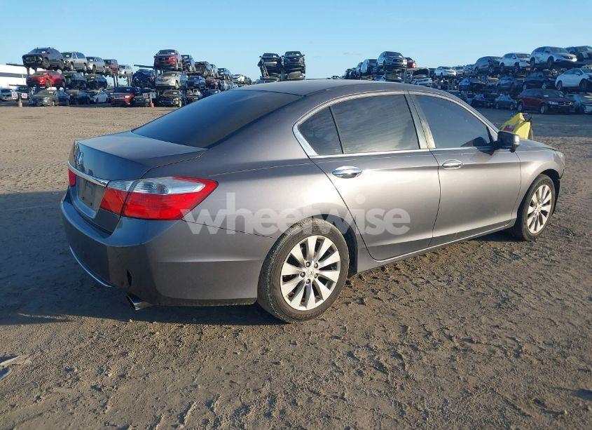 Photo 4 of 2015 Honda Accord EX (VIN 1HGCR2F75FA197514)