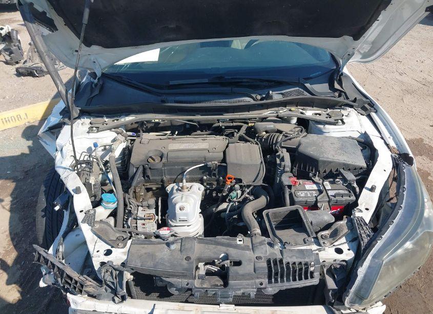 Photo 10 of 2015 Honda Accord EX (VIN 1HGCR2F75FA220872)