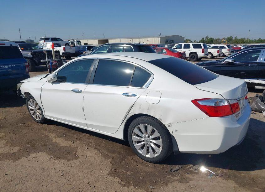 Photo 15 of 2015 Honda Accord EX (VIN 1HGCR2F75FA220872)