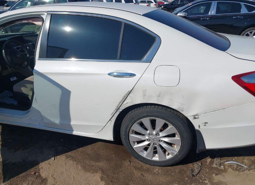 Photo 18 of 2015 Honda Accord EX (VIN 1HGCR2F75FA220872)